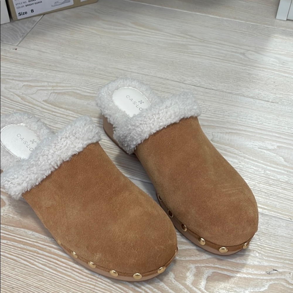 Caslon mules